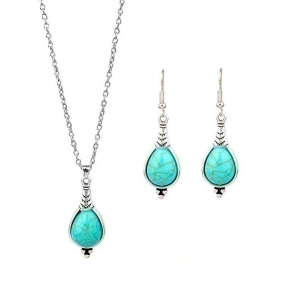 Southwest Style Western Turquoise And Antique Silver  Necklace And Earrings Set